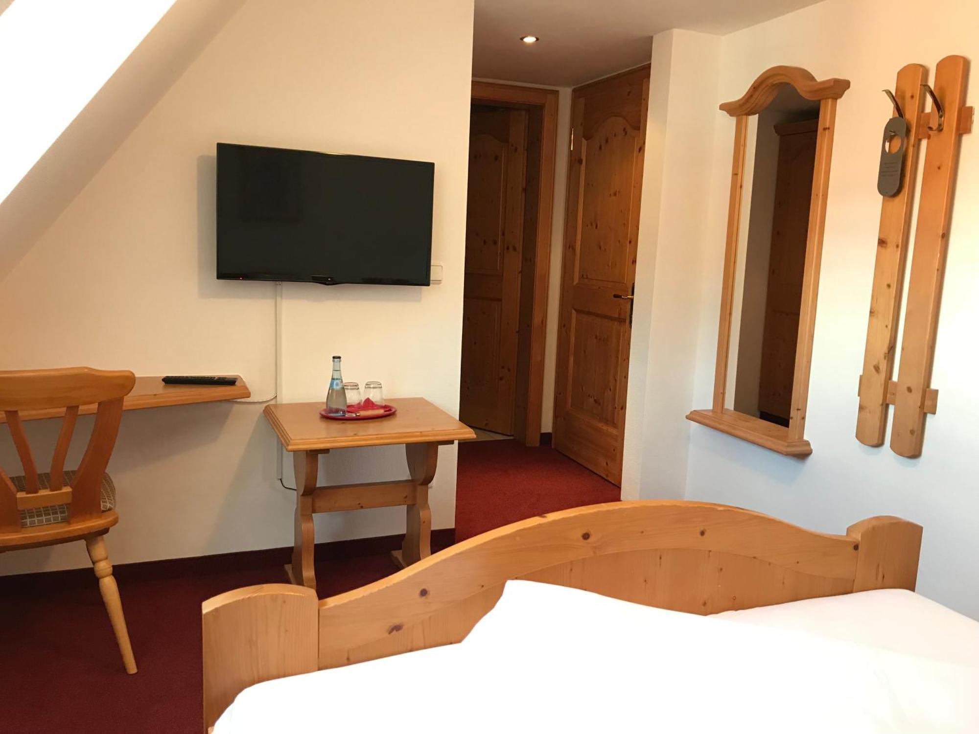 Hotel Hohe Schule Bad Ueberkingen Номер фото