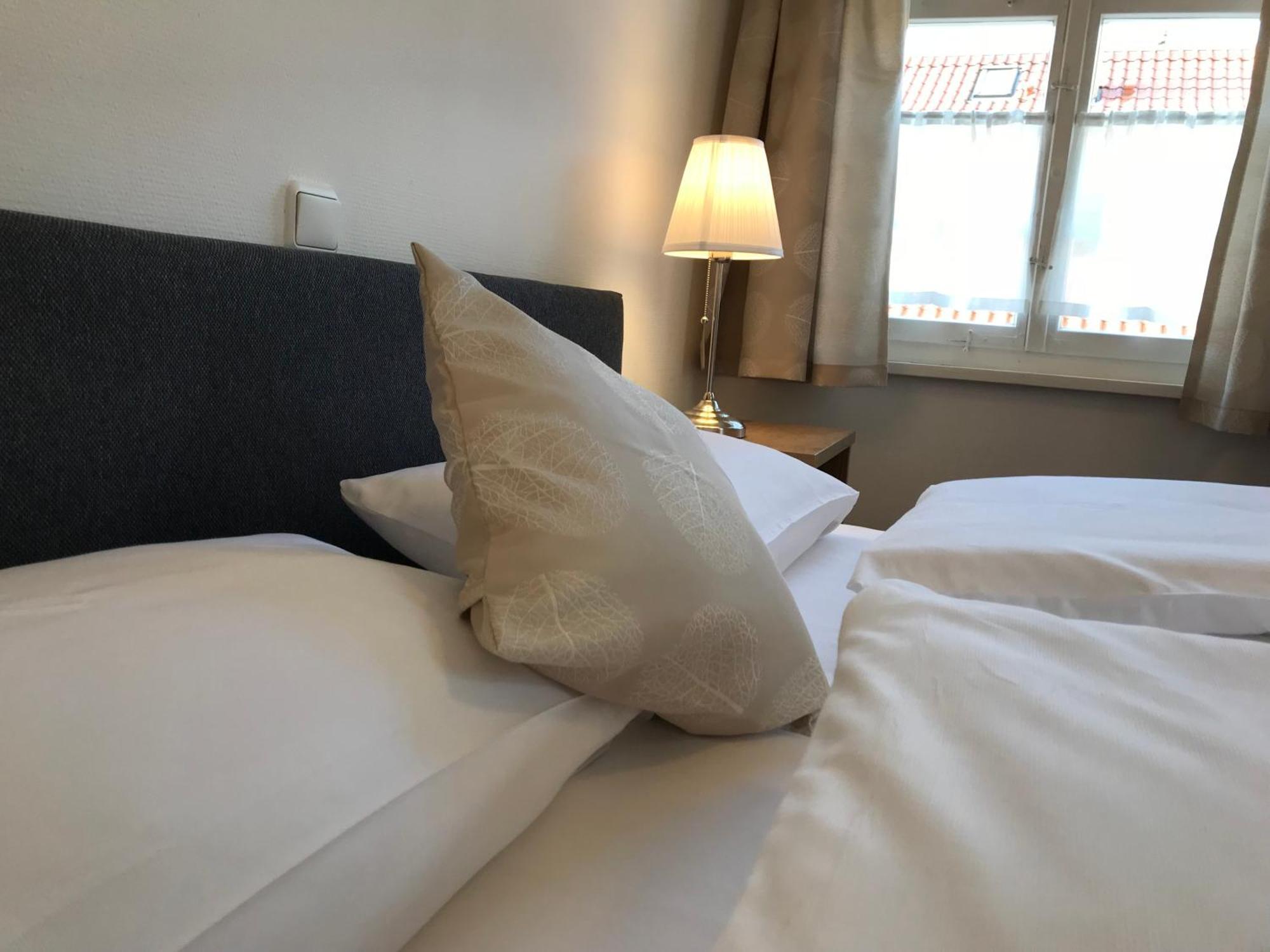 Hotel Hohe Schule Bad Ueberkingen Номер фото
